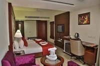 Clarion Inn Sevilla Панчкула Экстерьер фото