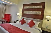 Clarion Inn Sevilla Панчкула Экстерьер фото
